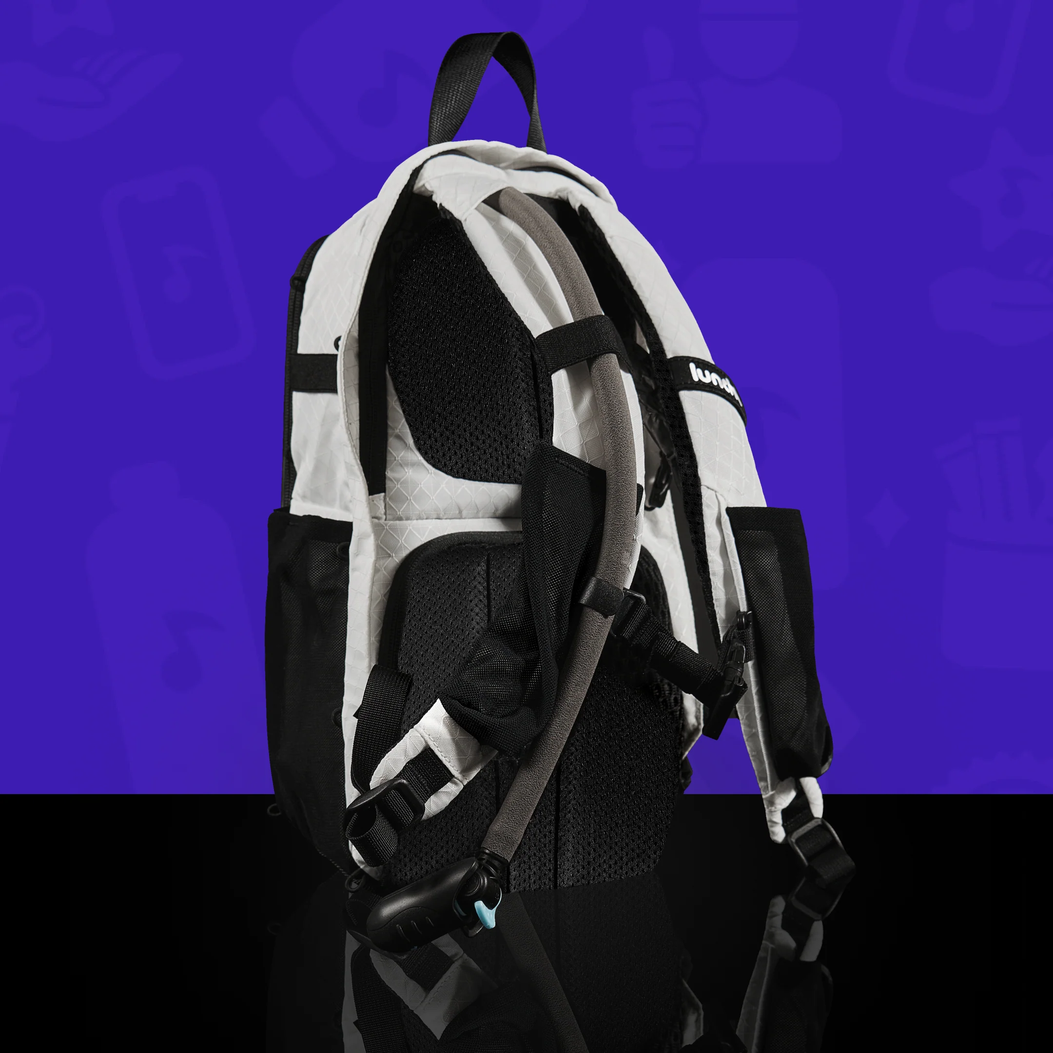 Day Trip Hydration Pack - Image 7
